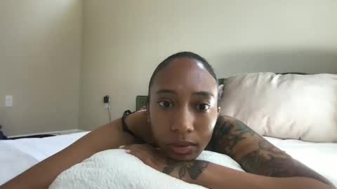 juicijazzi online show from April 2026 09:51:02 PM