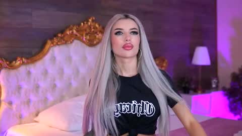 Jessye online show from October 2025 08:51:02 PM