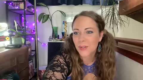 juicy_jussy online show from April 2026 08:18:01 PM