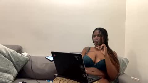 Snapshot of juicyexotic chatting on February 2025 02:36:01 PM JuicyExotic online show from February 2025 02:36:01 PM