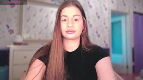 Snapshot of juicyhelenx chatting on October 2025 01:20:02 PM Elena online show from October 2025 01:20:02 PM