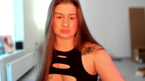 Elena online show from May 2026 04:23:02 PM