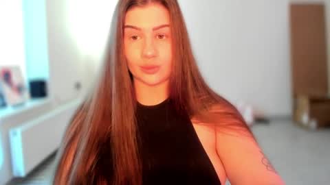 Elena online show from May 2026 04:44:02 PM