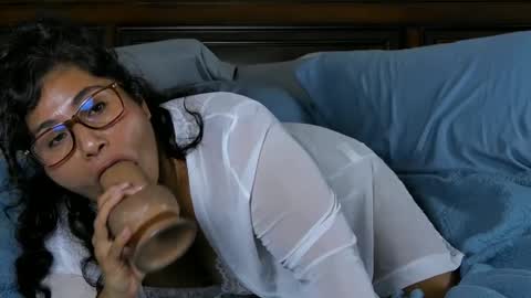 Snapshot of juicyteacher chatting on September 2025 03:11:01 AM Juicy Teacher online show from September 2025 03:11:01 AM