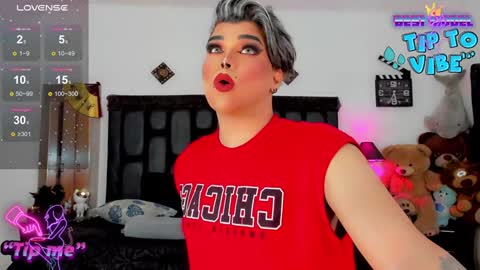 Snapshot of jujubee_lander chatting on December 2024 03:43:01 PM Jujubee online show from December 2024 03:43:01 PM