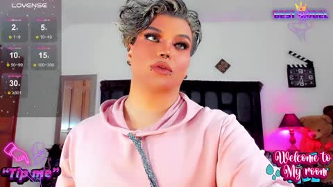 Snapshot of jujubee_lander chatting on December 2024 03:42:02 PM Jujubee online show from December 2024 03:42:02 PM