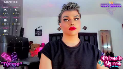 Snapshot of jujubee_lander chatting on January 2025 10:25:02 PM Jujubee online show from January 2025 10:25:02 PM