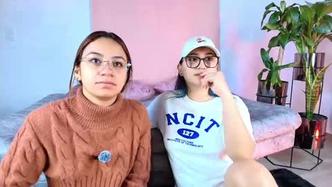 Jules and Gia online show from September 2025 10:41:01 AM