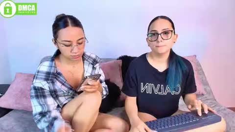 Snapshot of jules_n_gia chatting on June 2026 06:41:01 PM Jules and Gia online show from June 2026 06:41:01 PM
