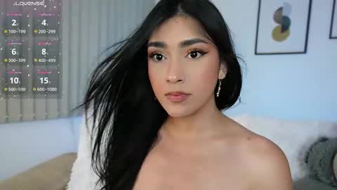 Snapshot of julesbennet chatting on March 2025 01:03:02 AM Jules Bennett online show from March 2025 01:03:02 AM