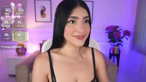 Snapshot of julesbennet chatting on September 2025 11:43:02 AM Jules Bennett online show from September 2025 11:43:02 AM