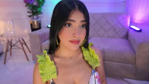 Snapshot of julesbennet chatting on September 2025 11:33:02 AM Jules Bennett online show from September 2025 11:33:02 AM