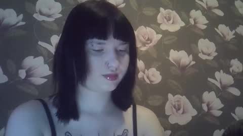 julia1605 online show from February 2026 04:35:02 AM