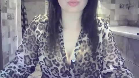 julia69009 online show from May 2026 08:28:01 PM