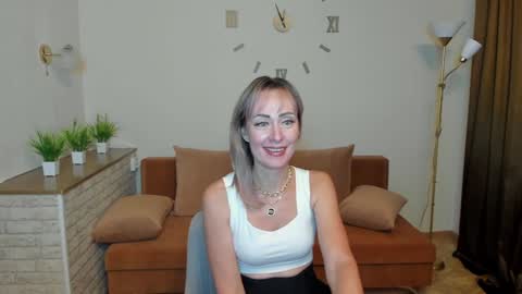 Snapshot of julia__cherry_ chatting on December 2024 10:05:02 PM julia__cherry_ online show from December 2024 10:05:02 PM