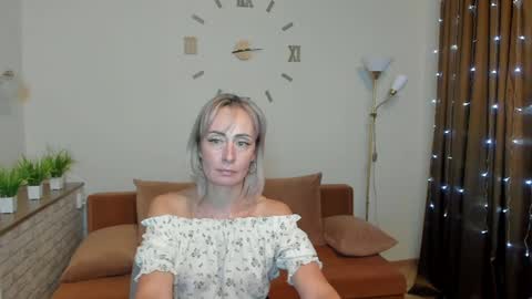 Snapshot of julia__cherry_ chatting on January 2025 01:46:01 PM julia__cherry_ online show from January 2025 01:46:01 PM