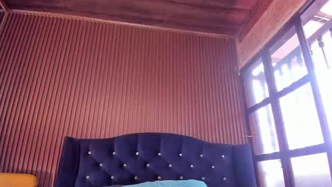 Julia online show from February 2025 09:22:01 PM