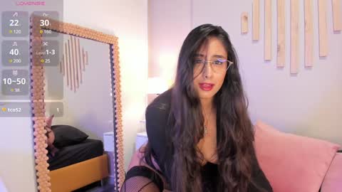 Snapshot of julia_martinezz_ chatting on February 2025 11:22:02 AM J U L IA M A R T I N E Z online show from February 2025 11:22:02 AM