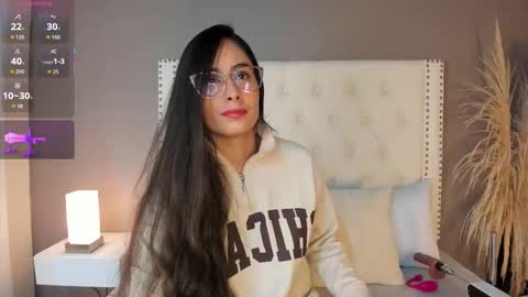 Snapshot of julia_martinezz_ chatting on February 2026 11:31:01 AM J U L IA M A R T I N E Z online show from February 2026 11:31:01 AM
