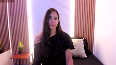Snapshot of julia_martinezz_ chatting on February 2026 11:36:02 AM J U L IA M A R T I N E Z online show from February 2026 11:36:02 AM