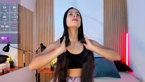 Snapshot of julia_martinezz_ chatting on February 2026 11:40:01 AM J U L IA M A R T I N E Z online show from February 2026 11:40:01 AM