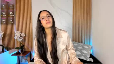 Snapshot of julia_martinezz_ chatting on April 2026 11:35:01 AM J U L IA M A R T I N E Z online show from April 2026 11:35:01 AM