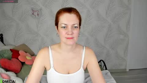 julia_suny online show from May 2026 08:10:02 AM