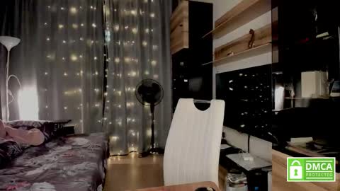 julia_t_mog online show from January 2026 09:57:01 PM
