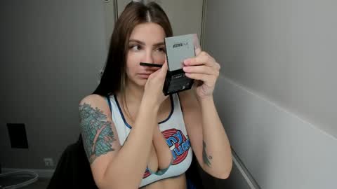 Snapshot of juliabeautiful chatting on May 2026 04:52:01 AM ContentMaker 1 - check my video gallery online show from May 2026 04:52:01 AM