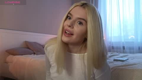 Molly online show from December 2024 06:22:01 AM