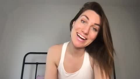 juliadaheim online show from March 2026 04:18:02 PM