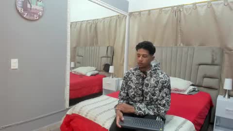 Snapshot of julian_billy chatting on January 2025 11:17:01 AM julian billy online show from January 2025 11:17:01 AM