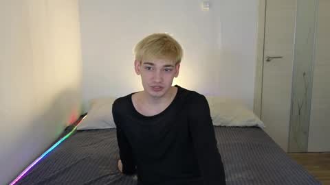 Eren online show from April 2026 12:01:01 AM