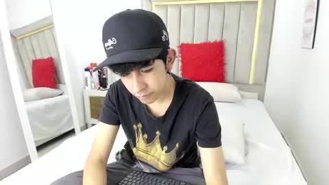 Snapshot of julian_xp chatting on January 2026 07:15:01 PM Julian online show from January 2026 07:15:01 PM