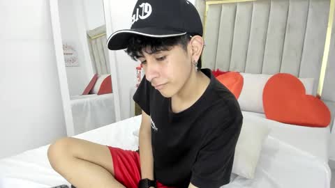 Snapshot of julian_xp chatting on February 2026 08:02:02 PM Julian online show from February 2026 08:02:02 PM