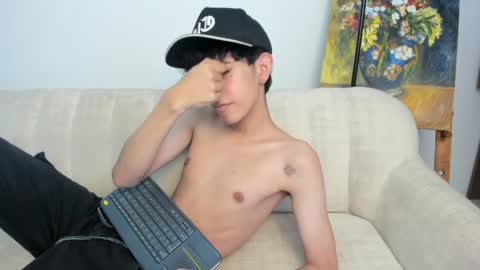 Julian online show from May 2026 02:35:02 PM