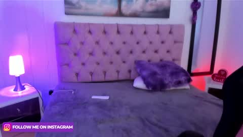 Snapshot of julianaa_castro chatting on February 2025 06:04:02 PM JULIANA CASTRO online show from February 2025 06:04:02 PM