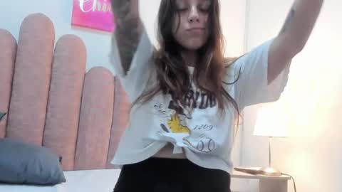 Snapshot of julianacarter chatting on October 2025 01:20:02 PM JulianaCarter online show from October 2025 01:20:02 PM