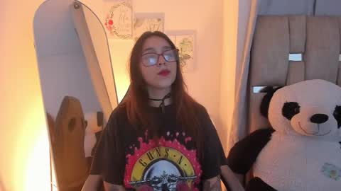 Snapshot of julianacarter chatting on November 2025 07:54:01 PM JulianaCarter online show from November 2025 07:54:01 PM