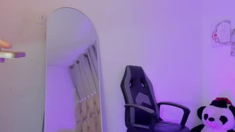 Snapshot of julianacarter chatting on December 2025 08:58:01 PM JulianaCarter online show from December 2025 08:58:01 PM