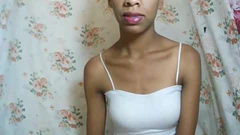 Snapshot of julianahsexy27 chatting on January 2026 07:45:02 AM Nathie online show from January 2026 07:45:02 AM