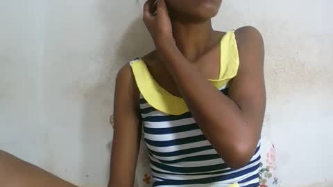 Snapshot of julianahsexy27 chatting on February 2026 11:47:01 PM Nathie online show from February 2026 11:47:01 PM