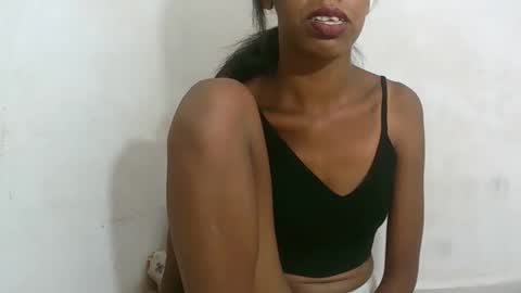 Snapshot of julianahsexy27 chatting on February 2026 08:24:02 PM Nathie online show from February 2026 08:24:02 PM