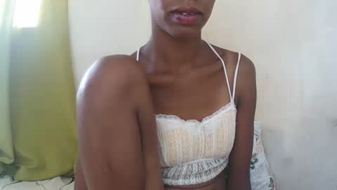 Snapshot of julianahsexy27 chatting on February 2026 06:21:02 AM Nathie online show from February 2026 06:21:02 AM