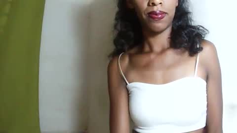 Snapshot of julianahsexy27 chatting on February 2026 07:31:01 PM Nathie online show from February 2026 07:31:01 PM