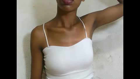 Snapshot of julianahsexy27 chatting on February 2026 11:02:02 PM Nathie online show from February 2026 11:02:02 PM