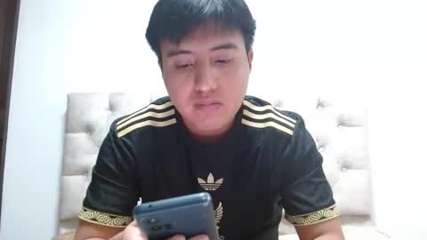 Snapshot of julianalvarez95 chatting on February 2026 10:22:01 PM Julian online show from February 2026 10:22:01 PM