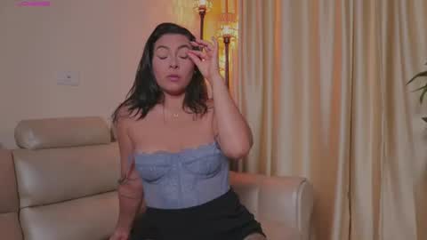 Juliana online show from July 2026 08:26:02 PM