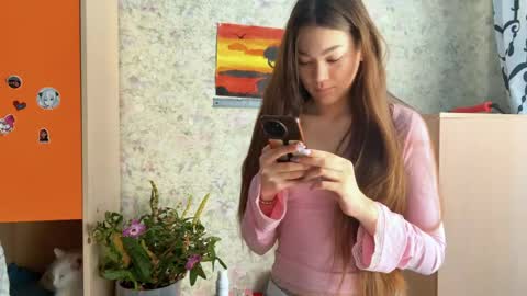 Snapshot of julianeaukamp chatting on April 2026 01:12:02 AM Viola online show from April 2026 01:12:02 AM