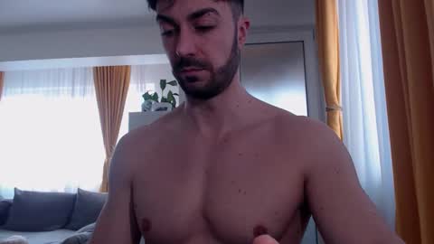 Snapshot of julianroyce chatting on February 2026 01:51:02 PM JulianRoyce online show from February 2026 01:51:02 PM